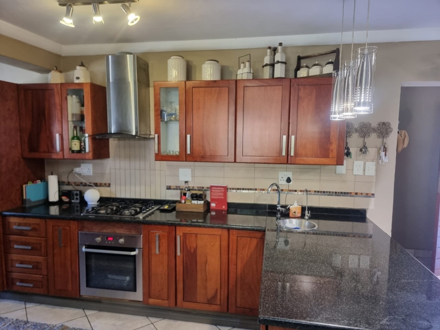3 Bedroom Property for Sale in Waterval East North West